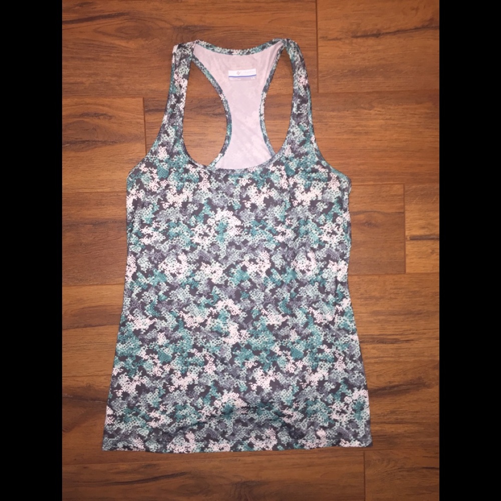 Columbia Athletic Top 👟👟
